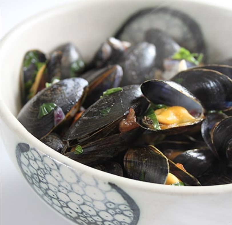 Poteries de saison, Séné, céramique, Vannes, Morbihan, Bretagne, stages, cours, vases, sculpture, vaisselle, artisanat d'art