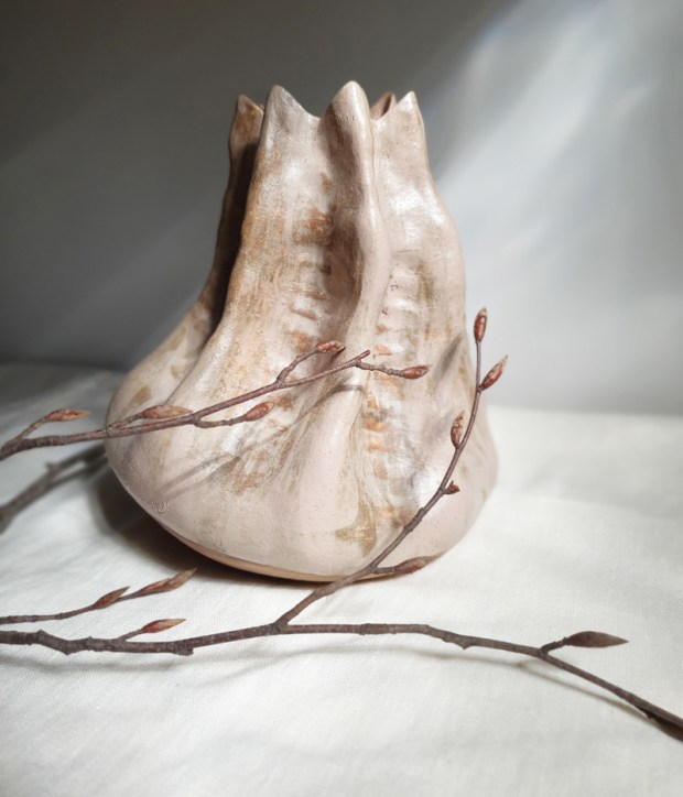 Poteries de saison, Séné, céramique, Vannes, Morbihan, Bretagne, stages, cours, vases, sculpture, vaisselle, artisanat d'art