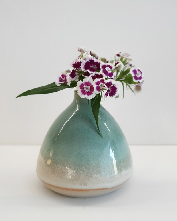 Poteries de saison, Séné, céramique, Vannes, Morbihan, Bretagne, pottery, ceramics, soliflore, auray