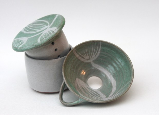 Poteries de saison, Séné, céramique, Vannes, Morbihan, Bretagne, pottery, ceramics, beurrier breton, entonnoir